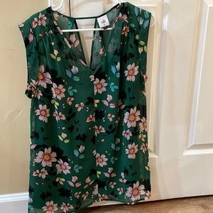 Like new Cabi sleeveless top with detachable black tank, green floral size M